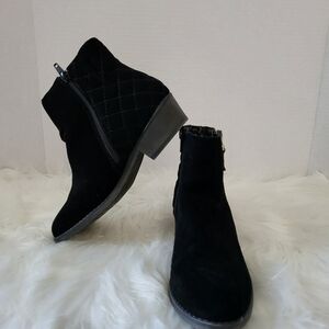 Women White Mountain Ankle Boots Size 5